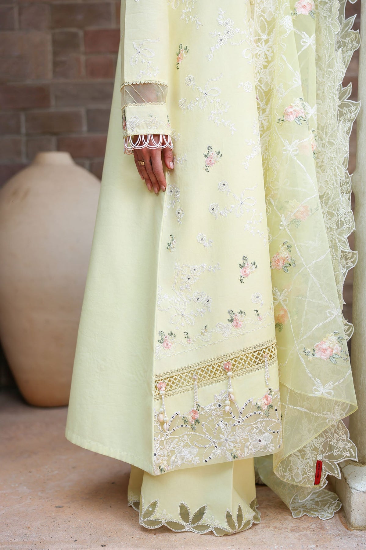 Cross Stitch | 3 Piece Embroidered Lawn | Ctirus Lace 6
