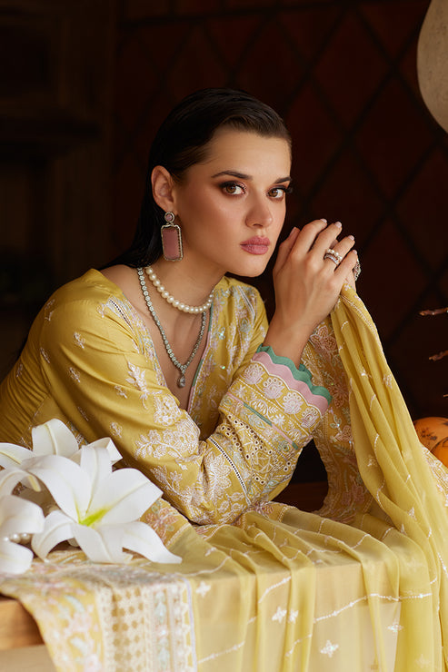 Gulaal | Luxury Lawn | Iris - 100% Original Brand Product